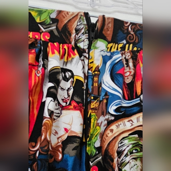 Women's Helmet Monsters Circle Skirt M - Picture 3 of 5